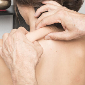 Praxis Sommavilla, Bindegewebsmassage, verbesserte Beweglichkeit und Schmerzlinderung, nachhaltiger Wirkung, Medizinische Massage